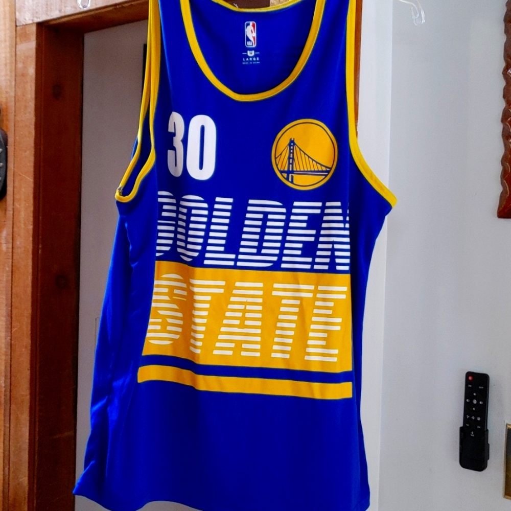 NEW CURRY GOLDEN STATE JERSEY